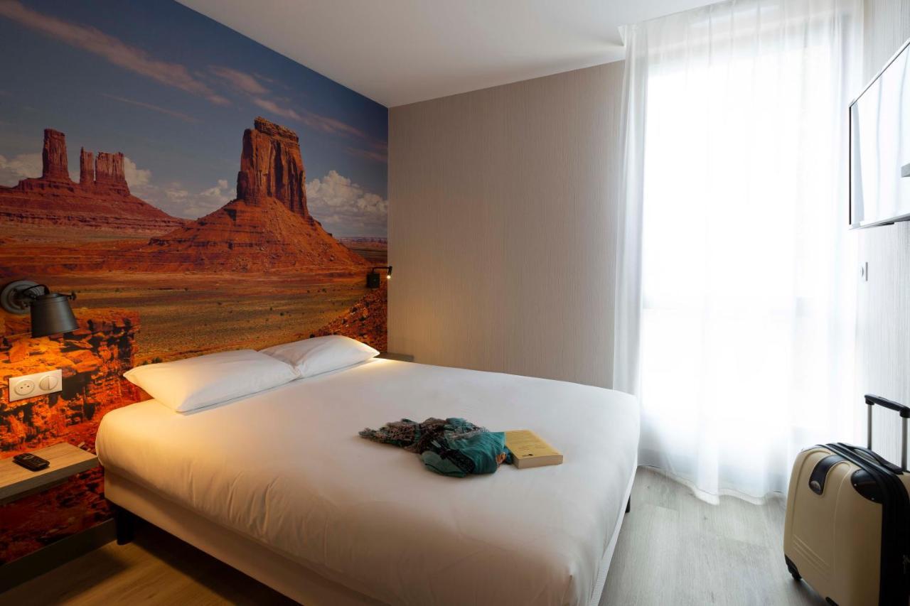 Break Hotel Виерзон Екстериор снимка