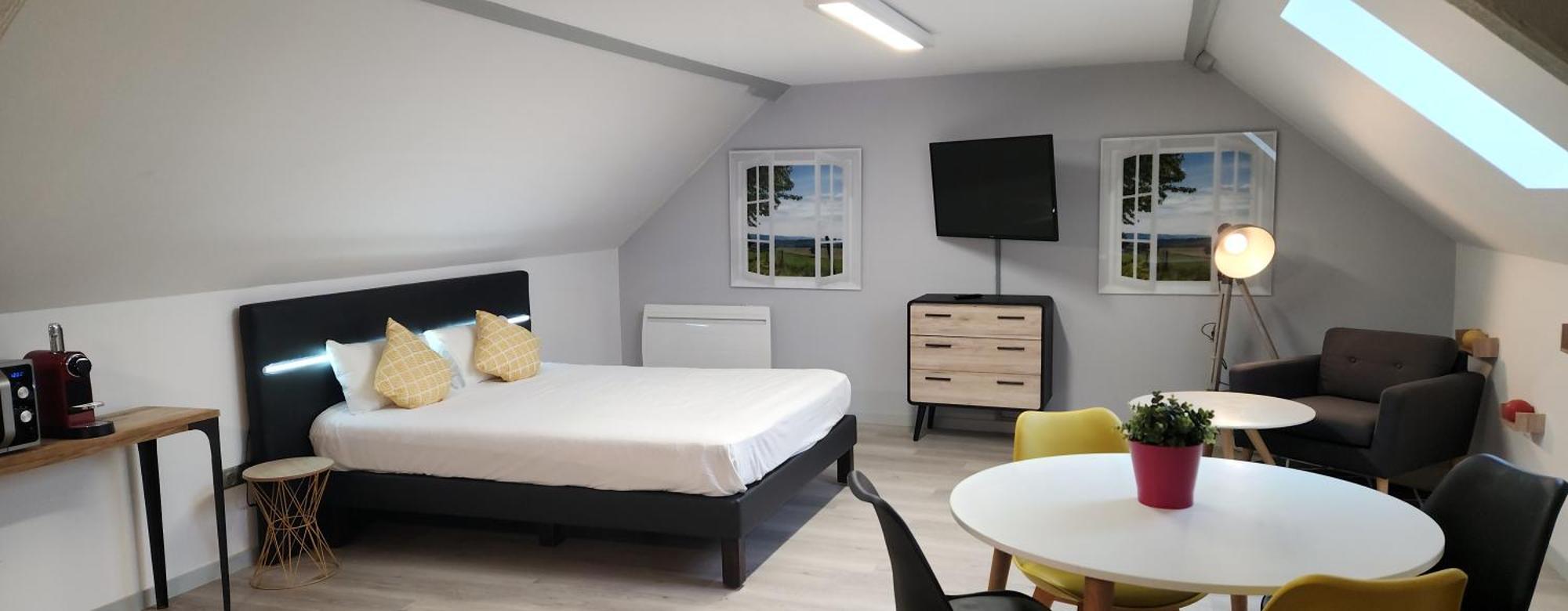 Break Hotel Виерзон Екстериор снимка